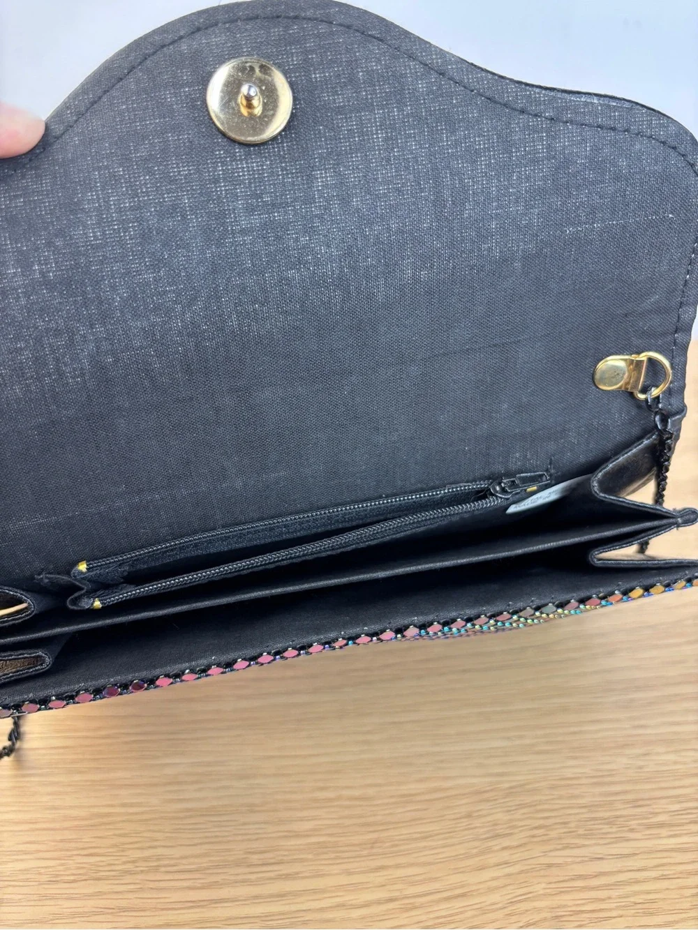 Metal Mesh Iridescent‎ Envelope Clutch With Chain